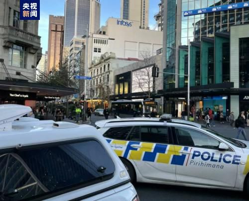 公交车内一次次挺进深处文